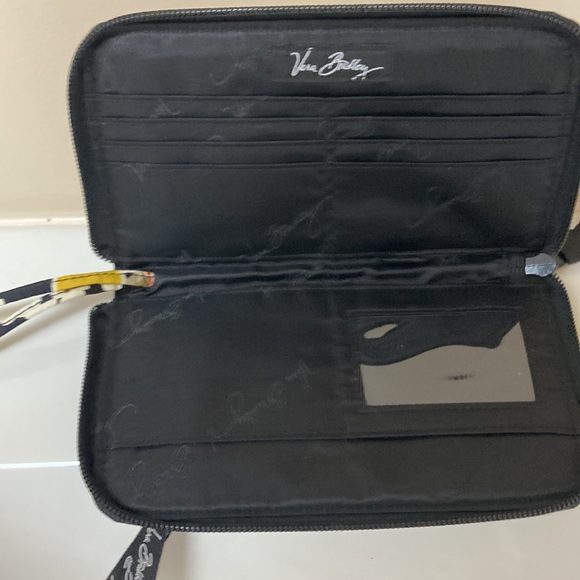 Vera Bradley wrist wallet - Picture 2 of 6